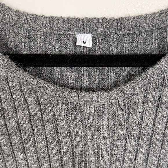 Gray Ribbed Wool-blend Sweater - Picture 6 of 6